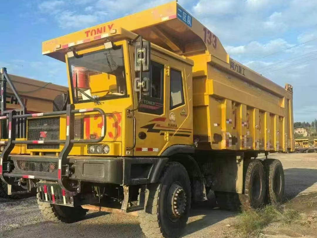 ağır hizmet tonly otoyol dışı madencilik damperli kamyon tl885a 70ton madencilik kamyon parçaları